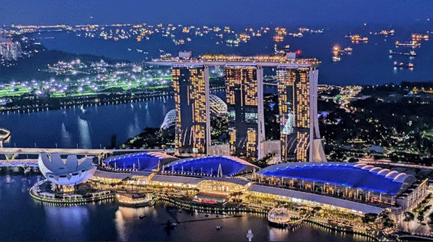 Night Lifestyle di Marina Bay Sands