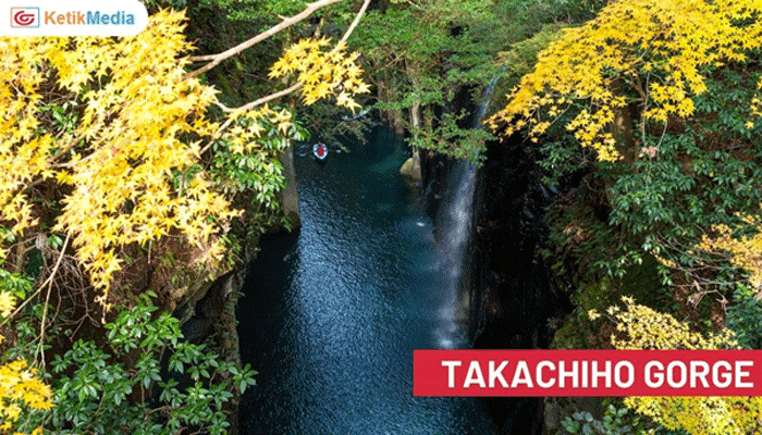 Wisata Air Terjun di Jepang