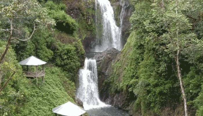 Air Terjun Sarambu Assing