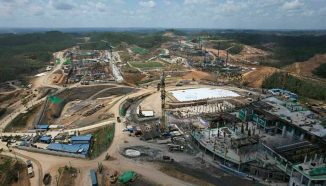 Letakan Batu Pertama, Jokowi: Groundbreaking Bandara IKN Resmi Dimulai