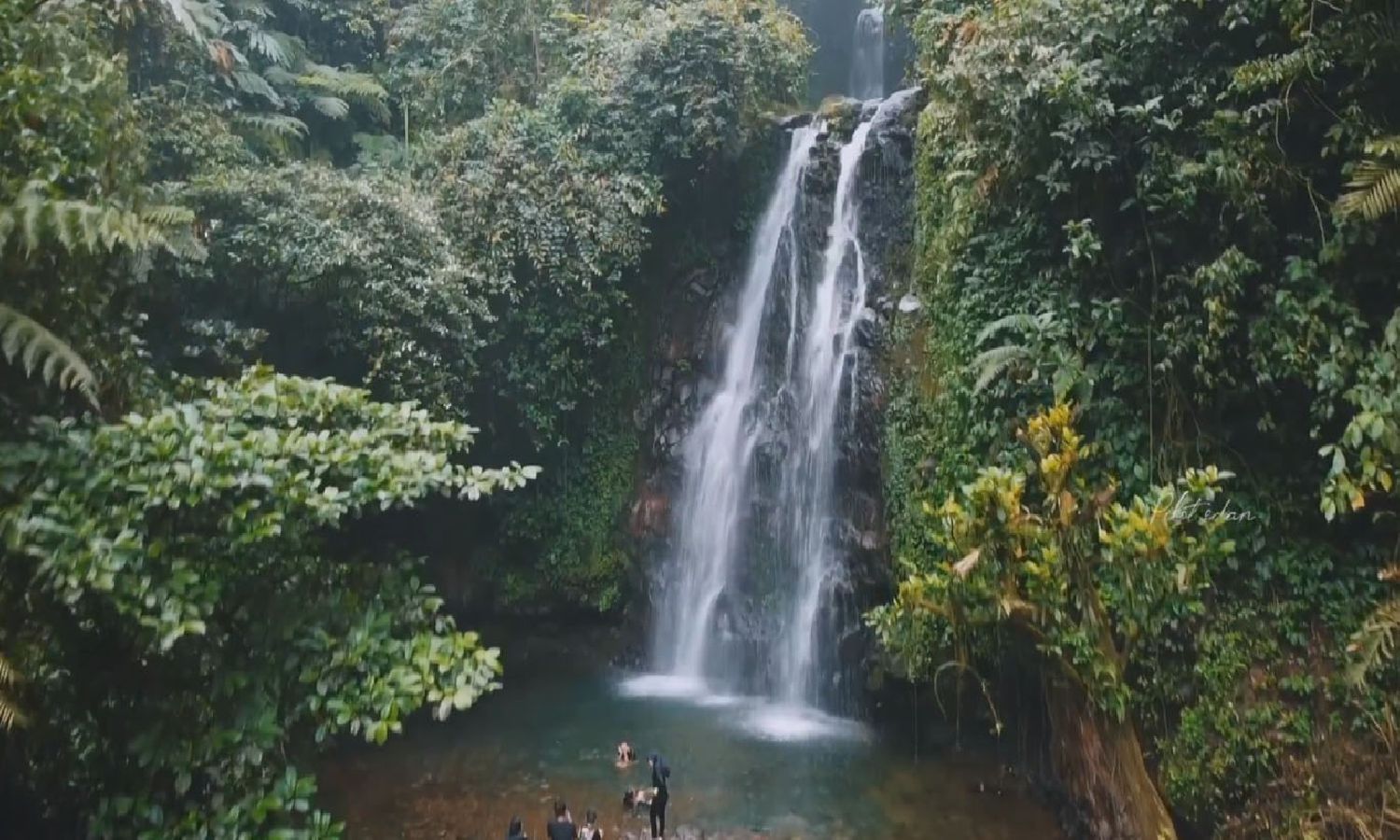 Air Terjun Putri Malu