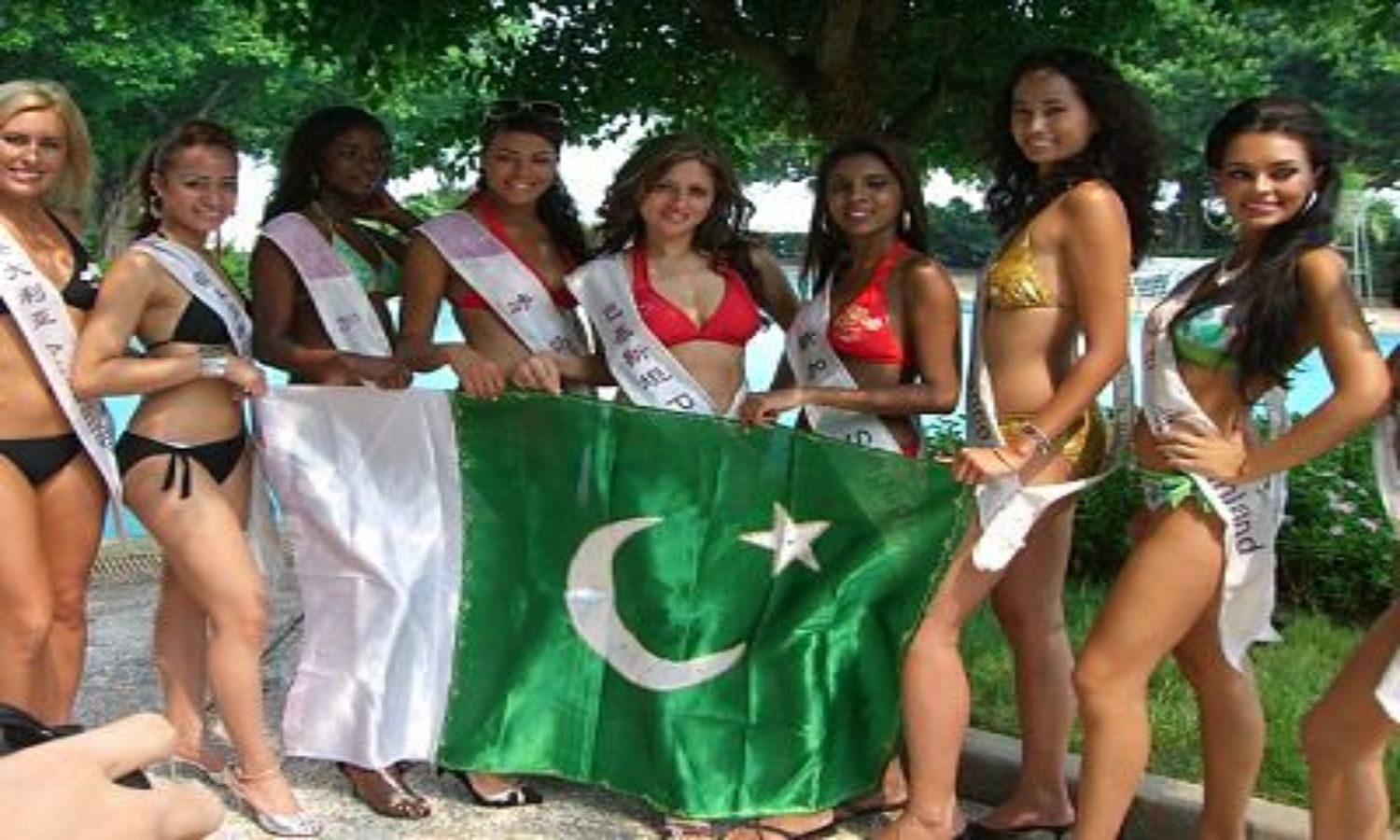 Miss Pakistan kenakan burkini