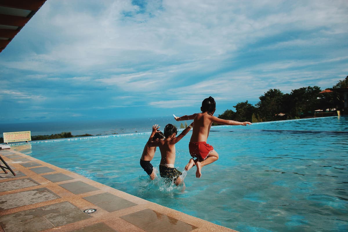 Wisata Kolam Renang Bandung