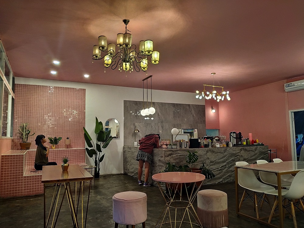cafe di Malang estetik