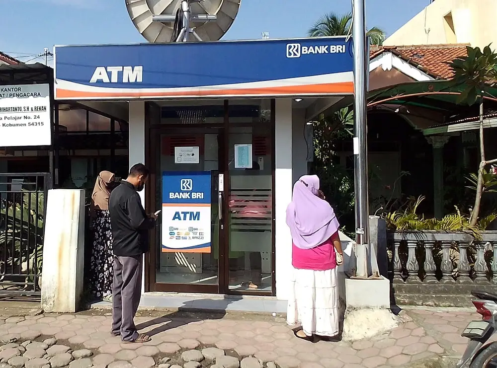 Gaji 13 Belum Cair