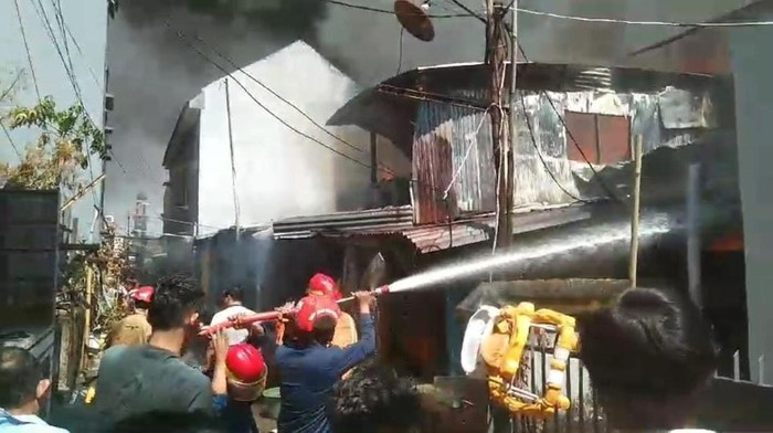 kebakaran di makassar