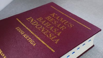 Kosakata Baku dan Tidak Baku: Pengertian, Fungsi, dan Contohnya!