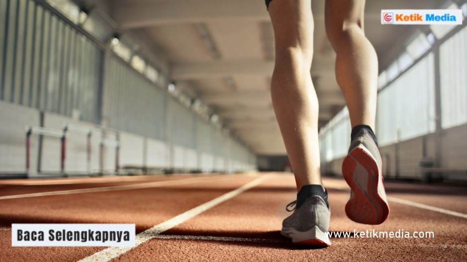 lari di tempat 10 menit membakar berapa kalori