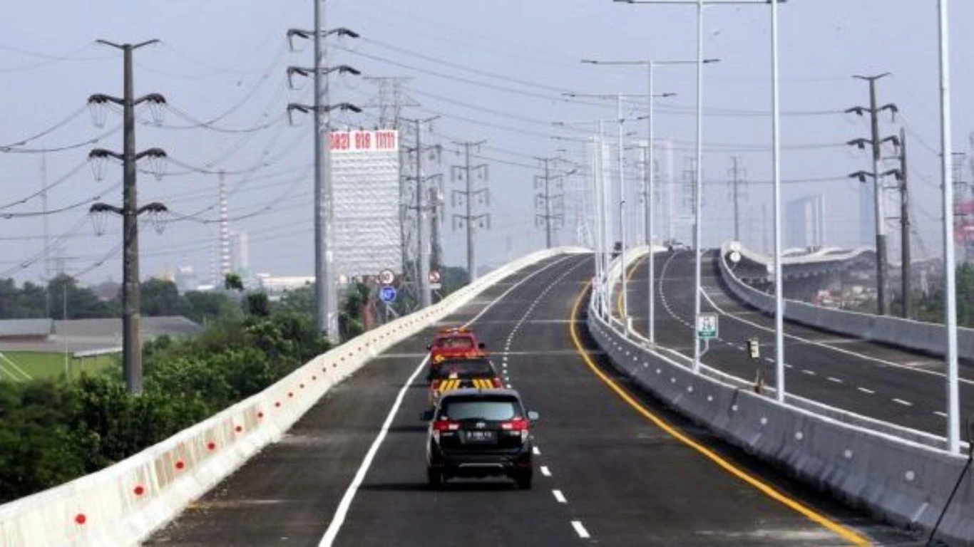 tol layang Jakarta-Cikampek macet