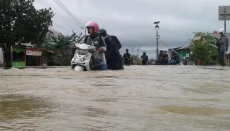 Rumah Warga di Barru Roboh Diterjang Banjir Meluas di 7 Kecamatan