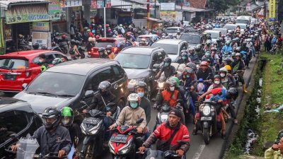Puncak Bogor Macet, 16 Ribu Kendaraan Padati Wilayah Gadog