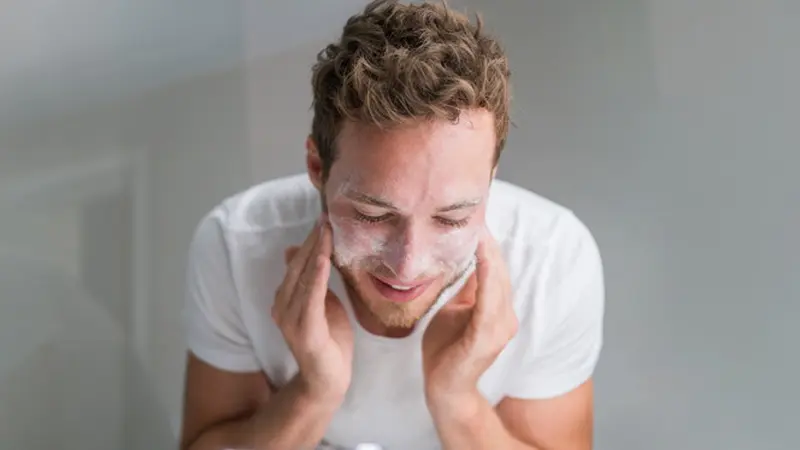 sabun cuci muka pria