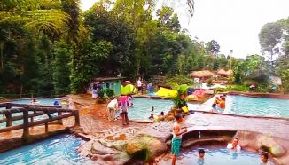 Curug Cipanas: Daya Tarik, HTM, Lokasi & Fasilitas