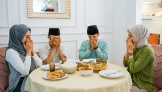 5 Tips Cegah Dehidrasi saat Puasa Supaya Ibadah Tetap Lancar