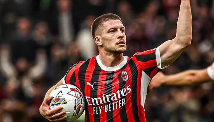 Potret ekspresi pemain AC Milan merayakan gol (Sumber Instagram @acmilan)