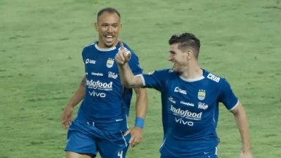 Ekspresi senang para pemain Persib Bandung merayakan gol (Sumber Instagram @persib)