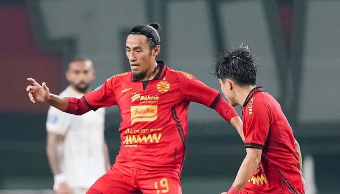 Potret aksi pemain Persija Jakarta ketika bermain (Sumber Instagram @persija)