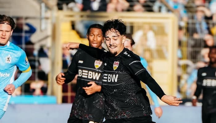 Potret Laurin Ulrich ketika bermain dengan tim kedua Stuttgart (Sumber Instagram @vfbjungundwild)