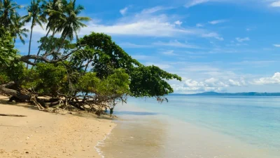 Pulau Siladen, Tempat Wisata di Manado yang Lagi Trend Tahun 2025 yang terkenal dengan keindahan bawah laut dan spot snorkeling eksotis