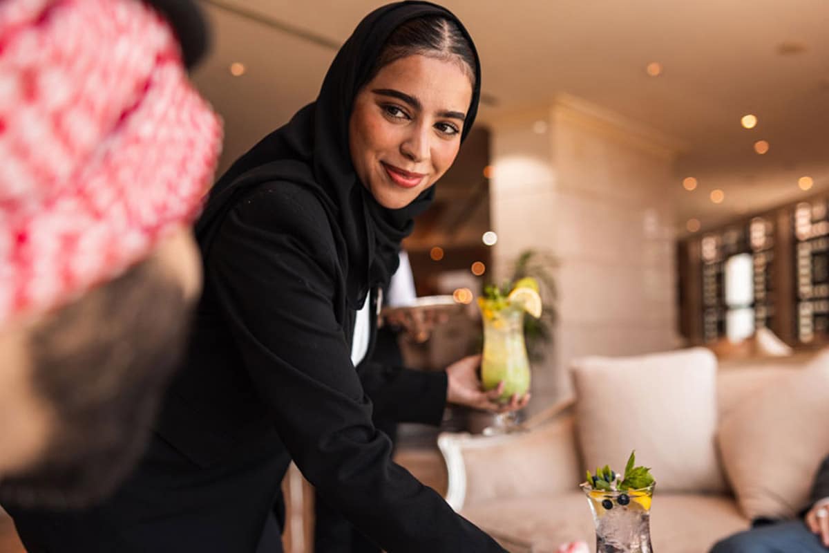 gaji kerja di hotel Arab Saudi