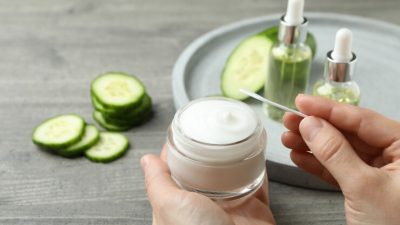 Moisturizer untuk Kulit Berjerawat dan Sensitif