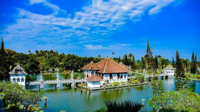 9 Wisata Dekat Tirta Gangga Paling Hits dan Instagramable