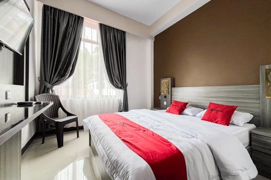 RedDoorz Syariah @ Homestay Haji Soma Makale