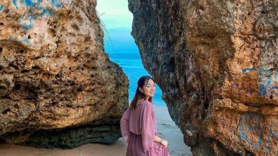 Wisata Pantai Latu Lawang: HTM, Rute, dan Fasilitas