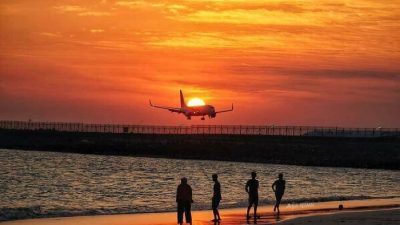 7 Pantai Dekat Bandara Ngurah Rai yang Wajib Dikunjungi Wisatawan