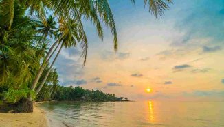 8 Pantai di Anyer yang Bagus, Opsi Healing yang Ekonomis!