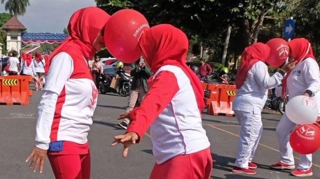ide lomba 17 agustus untuk ibu ibu