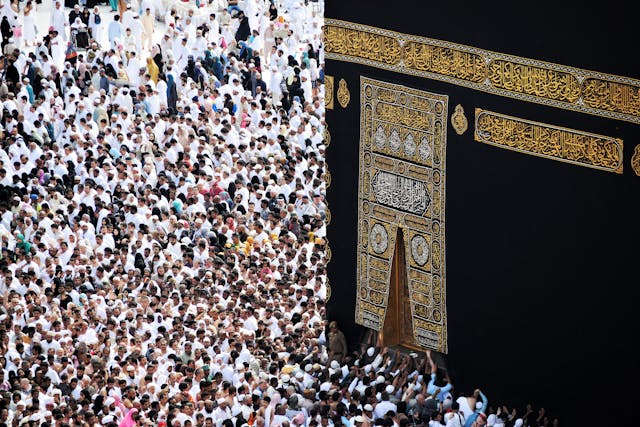 Hadiah untuk Orang Pulang Umroh Anti Mainstream (sumber: Pexels/ Haydan As-soendawy)