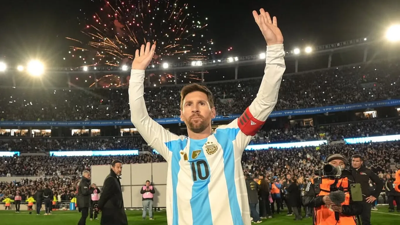 Lionel Messi Jadi 1 Pemain Bola Terbaik Dunia? Cek Faktanya