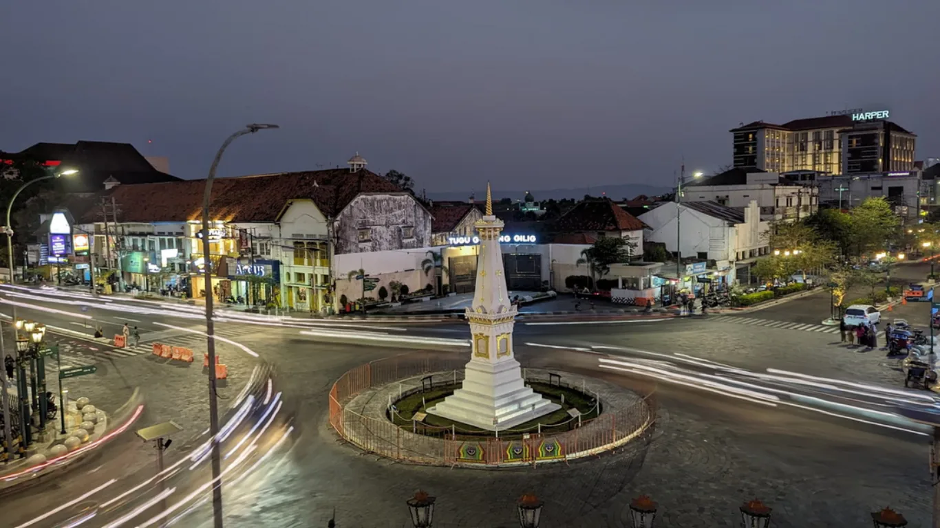 Fasilitas Tugu Jogja