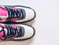 Reparasi Sepatu Adidas Terdekat untuk Berbagai Kerusakan