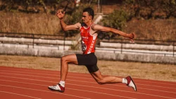 3 Gaya Lompat Jauh Lengkap, Perbedaan dan Cara Melakukannya