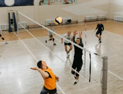 Jenis-jenis Pukulan Bola Voli, Servis, Smash, Hingga Diving