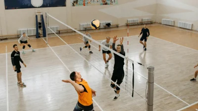 Jenis-jenis Pukulan Bola Voli, Servis, Smash, Hingga Diving