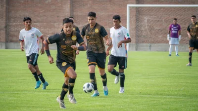 Diminta Sebutkan Teknik Dasar Sepak Bola? Cek 6 Daftarnya