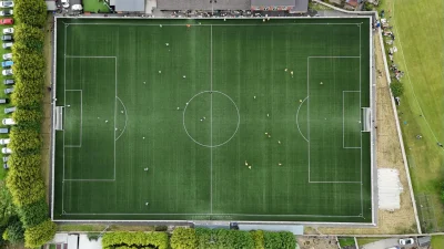 Berapa Panjang Lapangan Sepak Bola? Cek Ukuran Standar FIFA