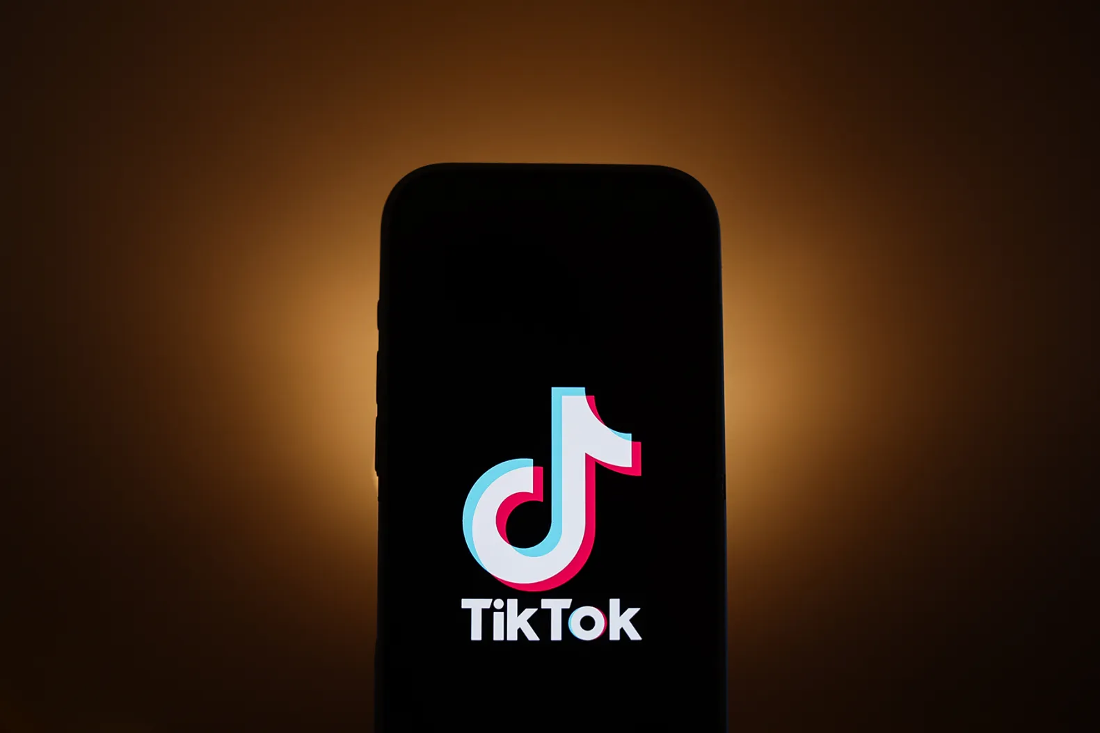 100 Rekomendasi Hashtag TikTok Trending Agar Video FYP