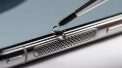 7 Cara Membersihkan Speaker HP dari Air dan Debu (Suara Tes)