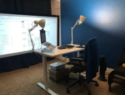 4 Cara Menyambungkan Laptop ke Proyektor (Setting Display)