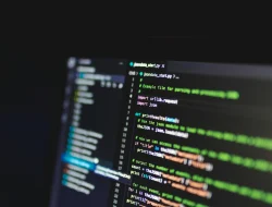 7 Aplikasi Coding di HP Gratis untuk Nulis Kode dan Belajar