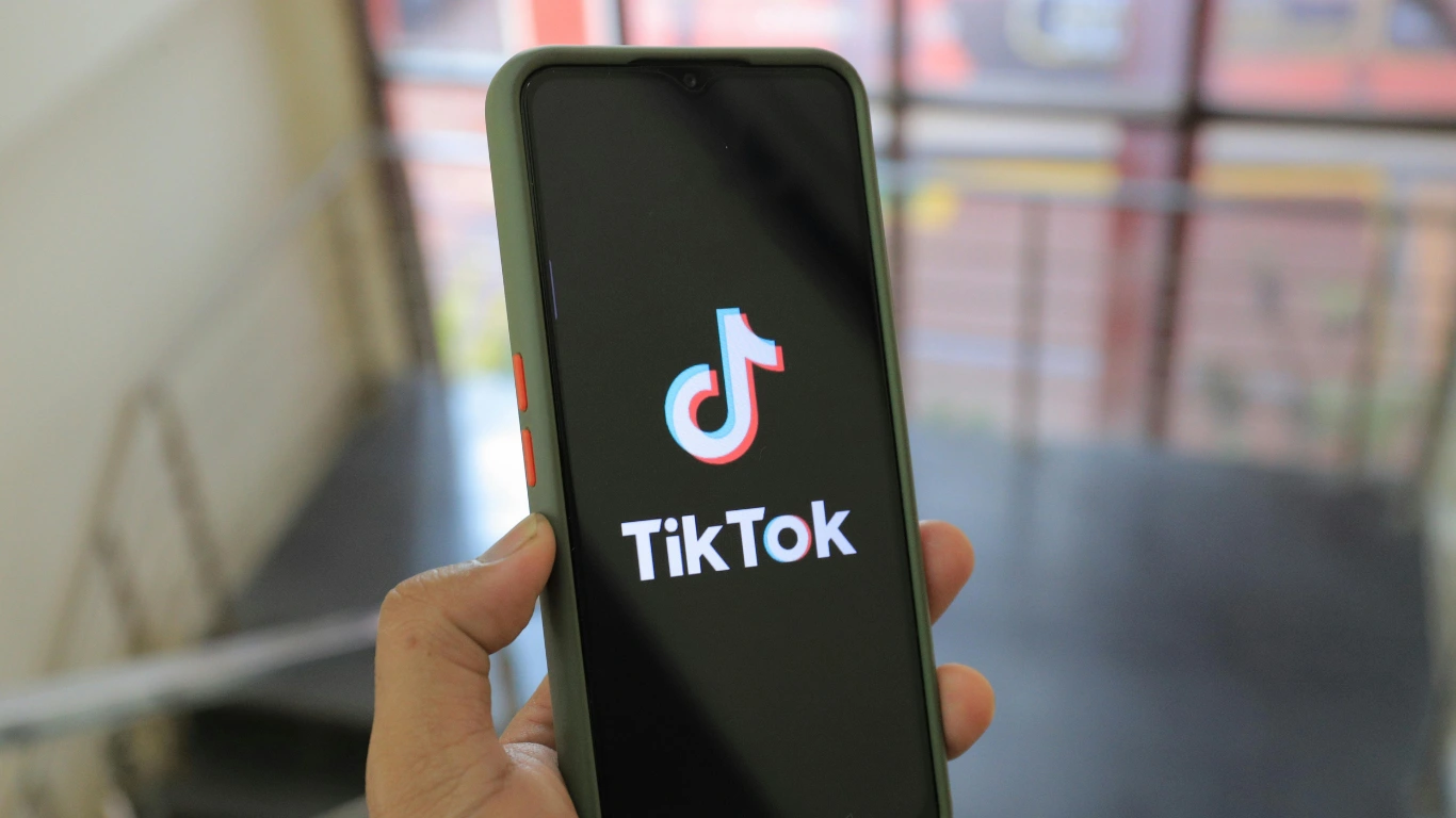 10 Trik Menambah View TikTok Gratis Tanpa Biaya Apapun