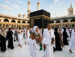 Hukum Melaksanakan Ibadah Haji Adalah: Syarat, Jenis, dan Keutamaannya