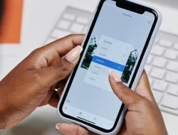 4 Cara Membuat CV di HP Tanpa Aplikasi, Gratis dan Cepat!